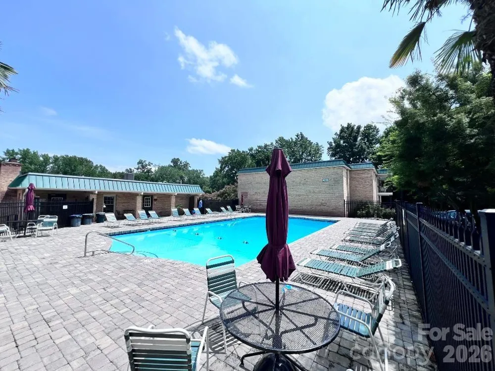 4743 Hedgemore Drive Charlotte, NC 28209