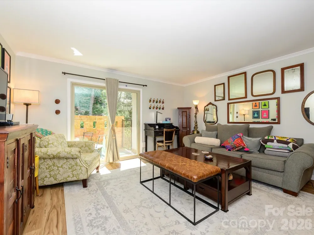 4743 Hedgemore Drive Charlotte, NC 28209