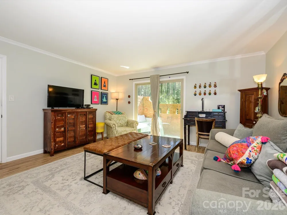 4743 Hedgemore Drive Charlotte, NC 28209