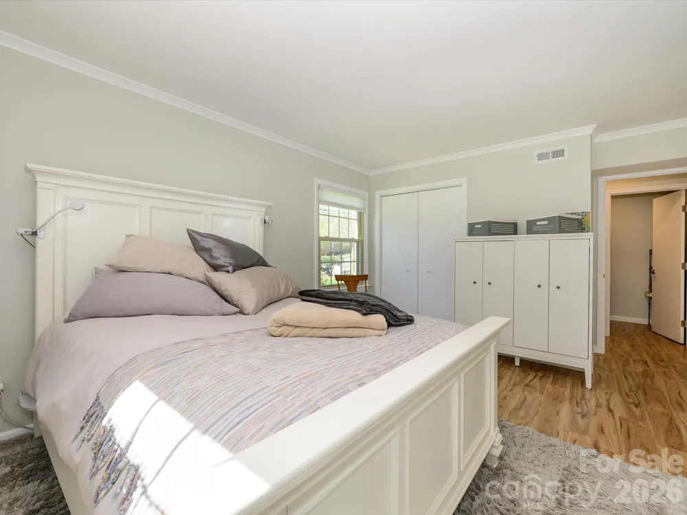 4743 Hedgemore Drive Charlotte, NC 28209