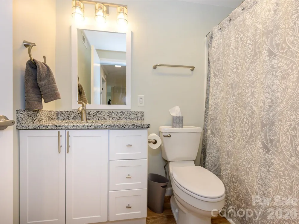 4743 Hedgemore Drive Charlotte, NC 28209