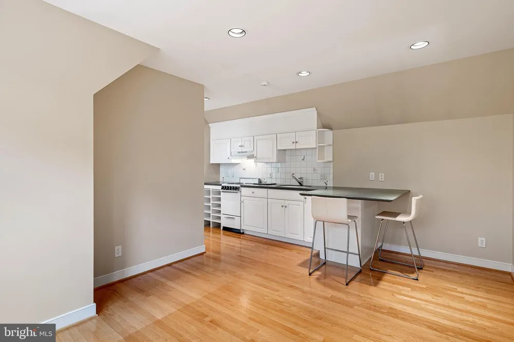 309 PENTLAND Wilmington, DE 19807
