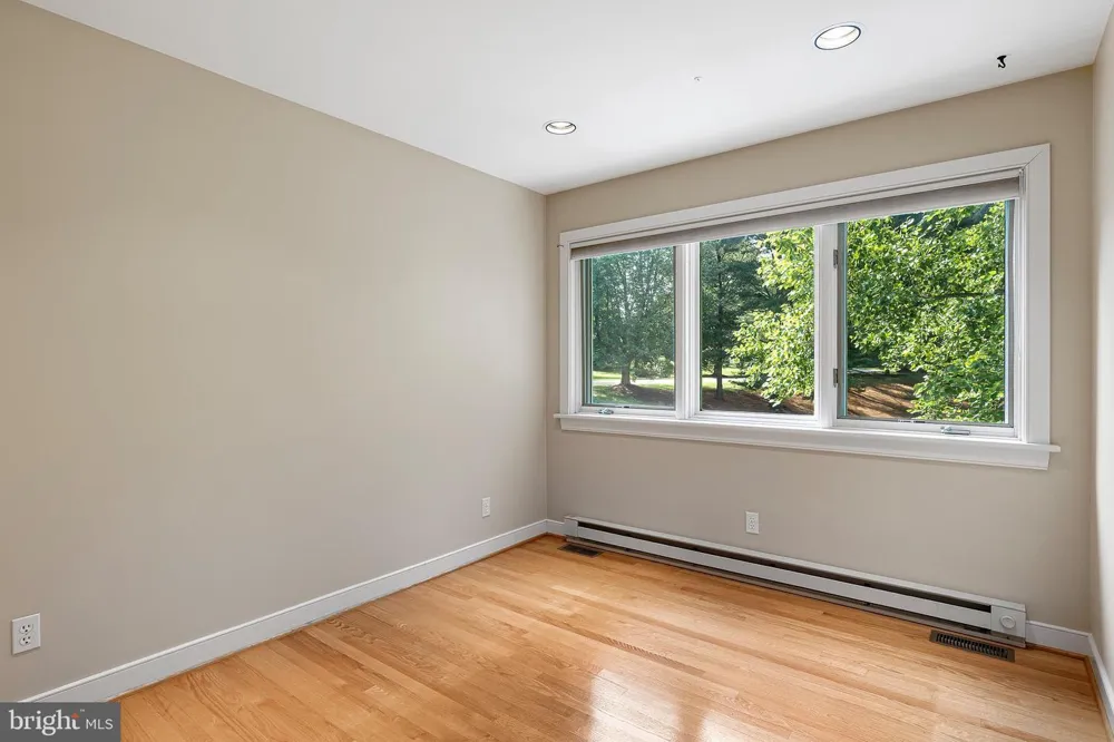 309 PENTLAND Wilmington, DE 19807