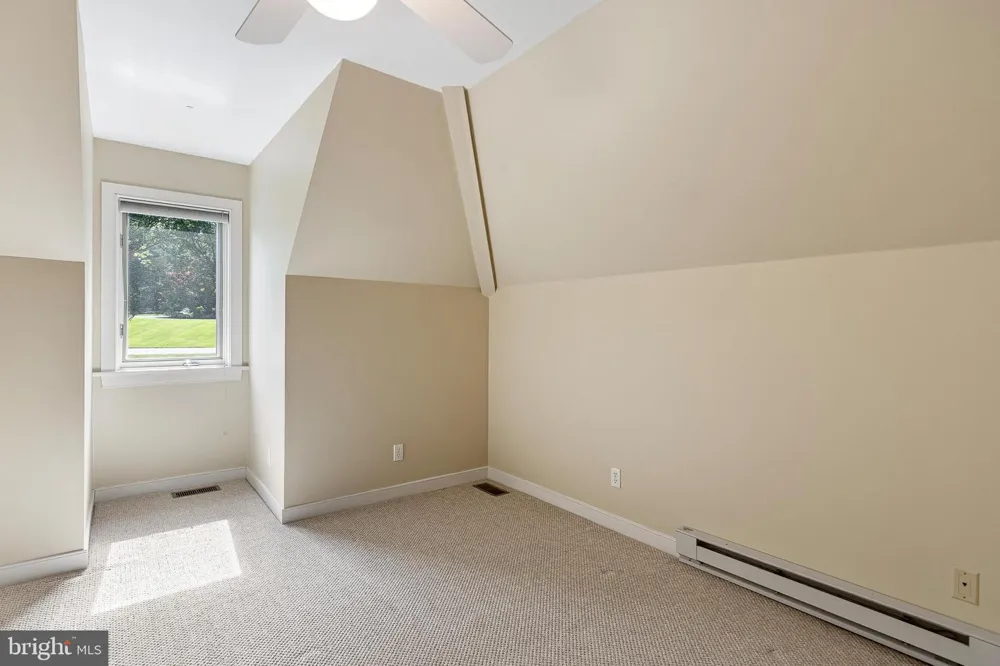 309 PENTLAND Wilmington, DE 19807
