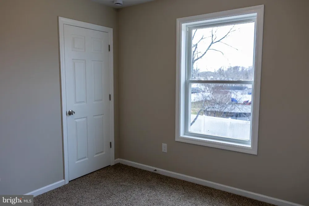 207 SUMNER STREET Buena, NJ 08326