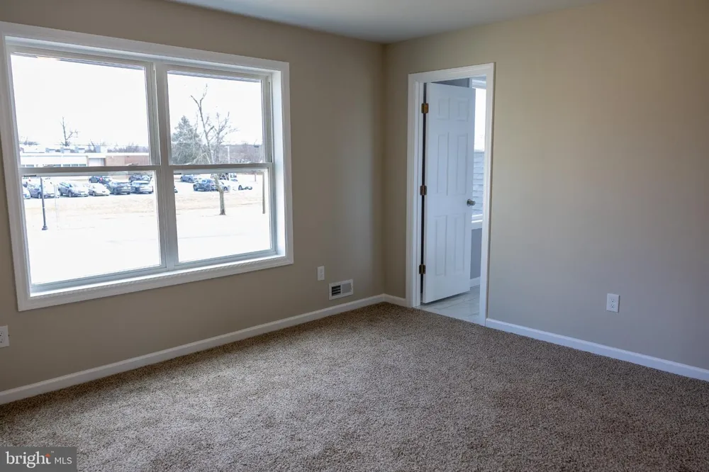 207 SUMNER STREET Buena, NJ 08326