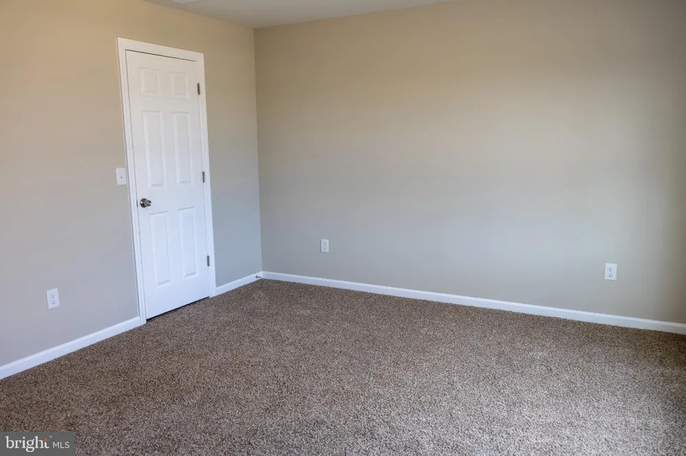 207 SUMNER STREET Buena, NJ 08326