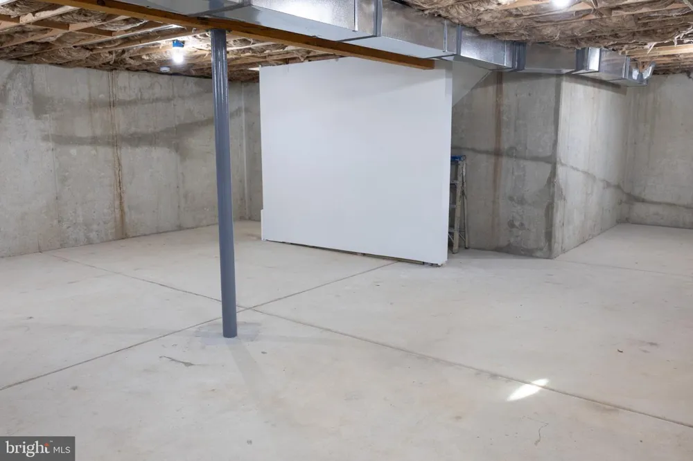 207 SUMNER STREET Buena, NJ 08326