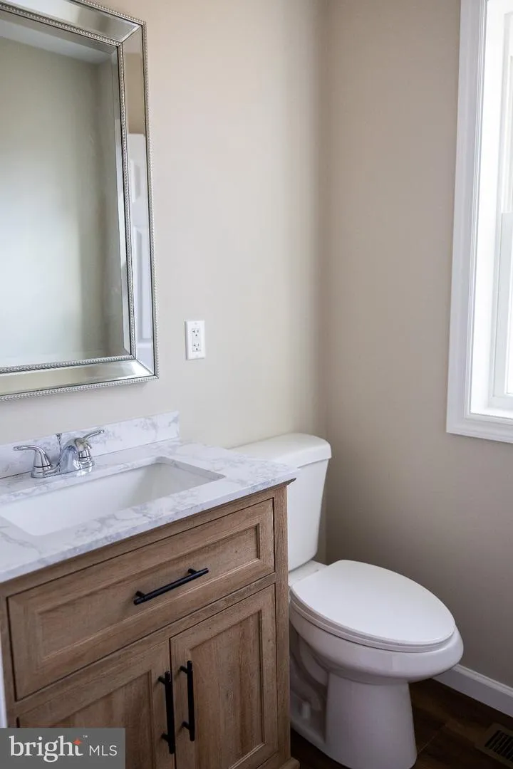 207 SUMNER STREET Buena, NJ 08326