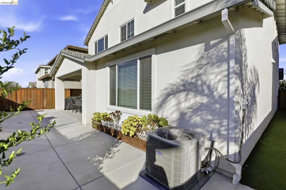 2521 Elan Pl Fairfield, CA 94533
