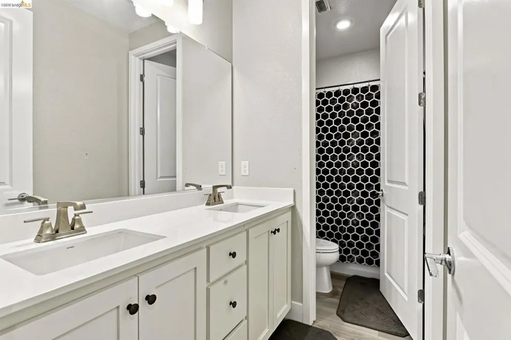 2521 Elan Pl Fairfield, CA 94533