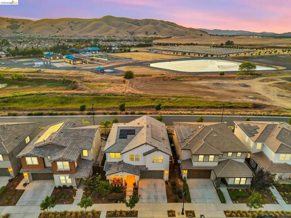 2521 Elan Pl Fairfield, CA 94533