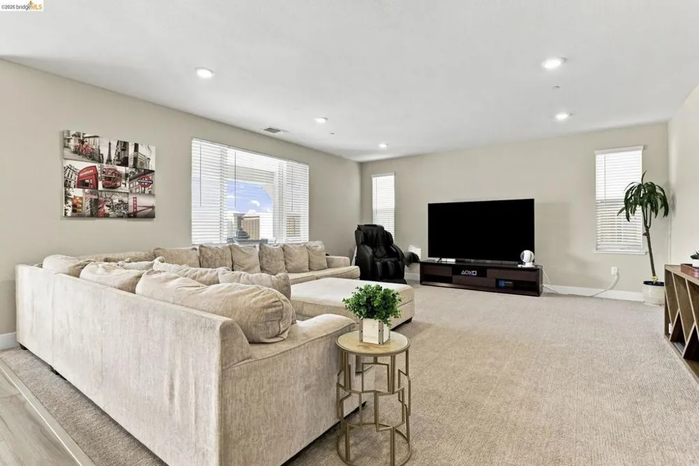 2521 Elan Pl Fairfield, CA 94533