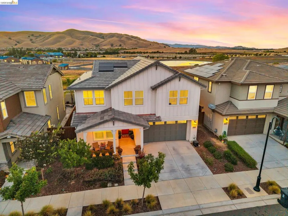 2521 Elan Pl Fairfield, CA 94533