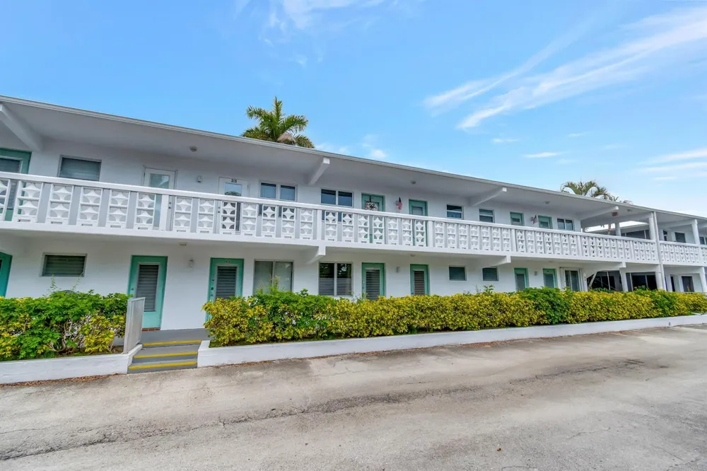 2161 NE 42nd Court Lighthouse Point, FL 33064