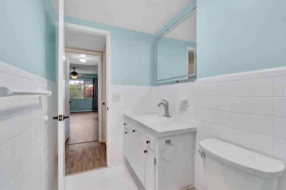 2161 NE 42nd Court Lighthouse Point, FL 33064