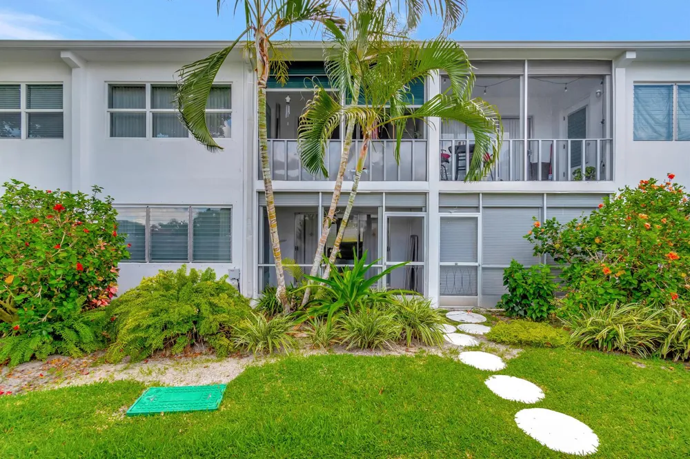 2161 NE 42nd Court Lighthouse Point, FL 33064