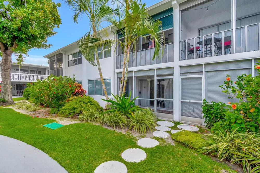 2161 NE 42nd Court Lighthouse Point, FL 33064