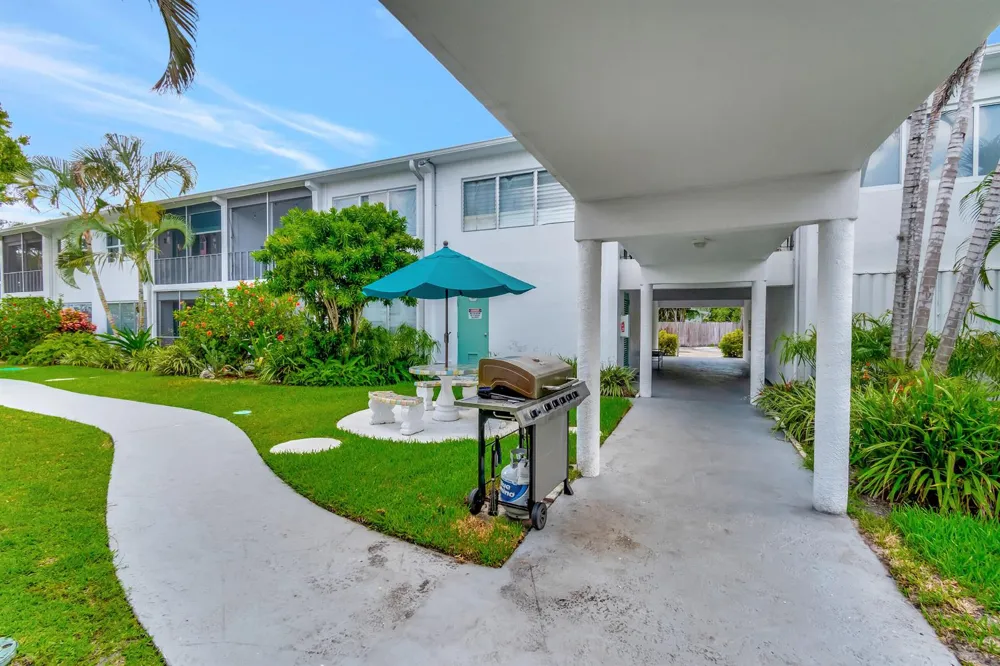 2161 NE 42nd Court Lighthouse Point, FL 33064