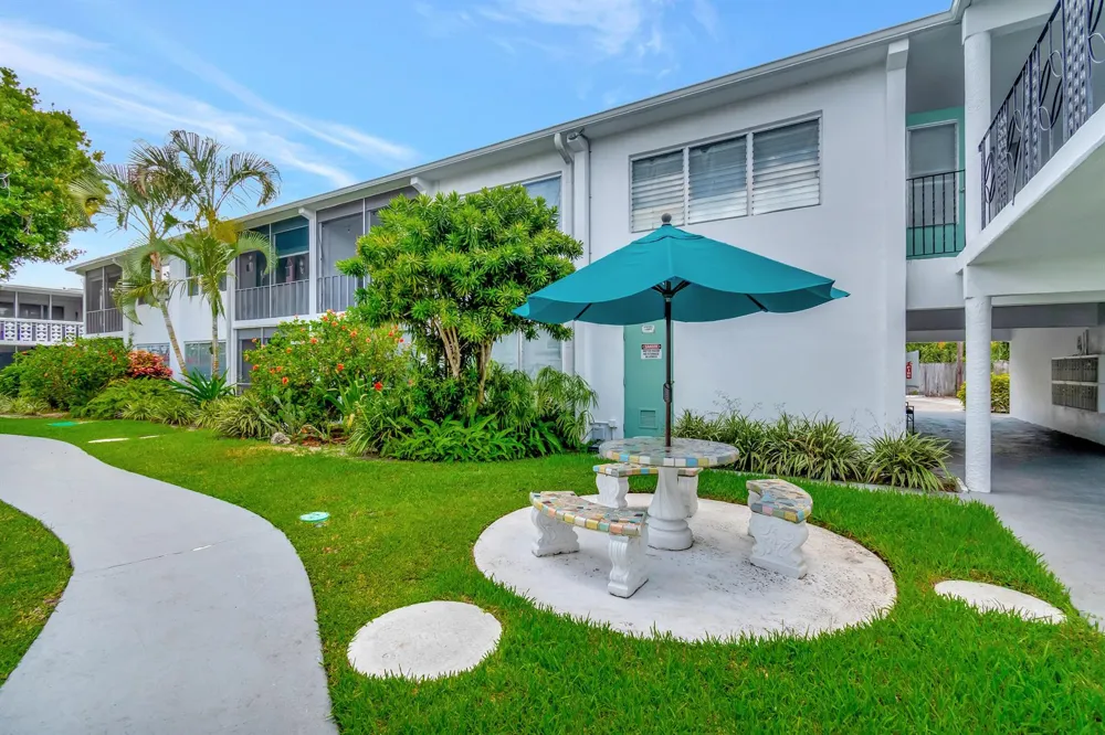 2161 NE 42nd Court Lighthouse Point, FL 33064