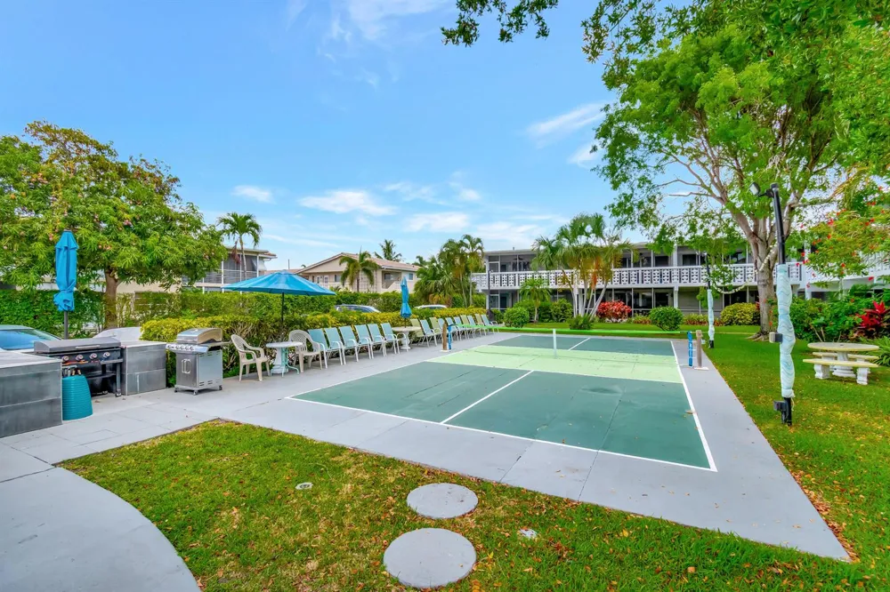 2161 NE 42nd Court Lighthouse Point, FL 33064