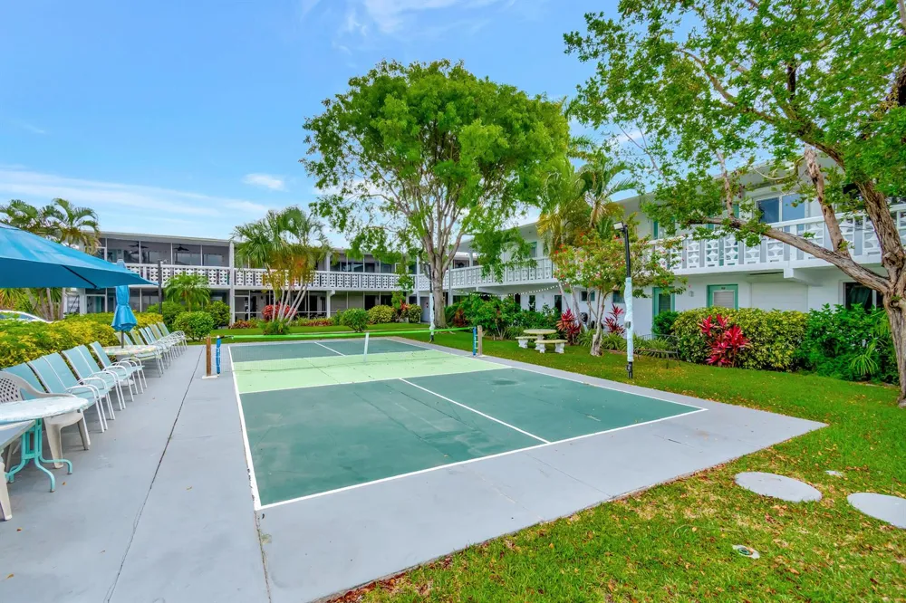2161 NE 42nd Court Lighthouse Point, FL 33064