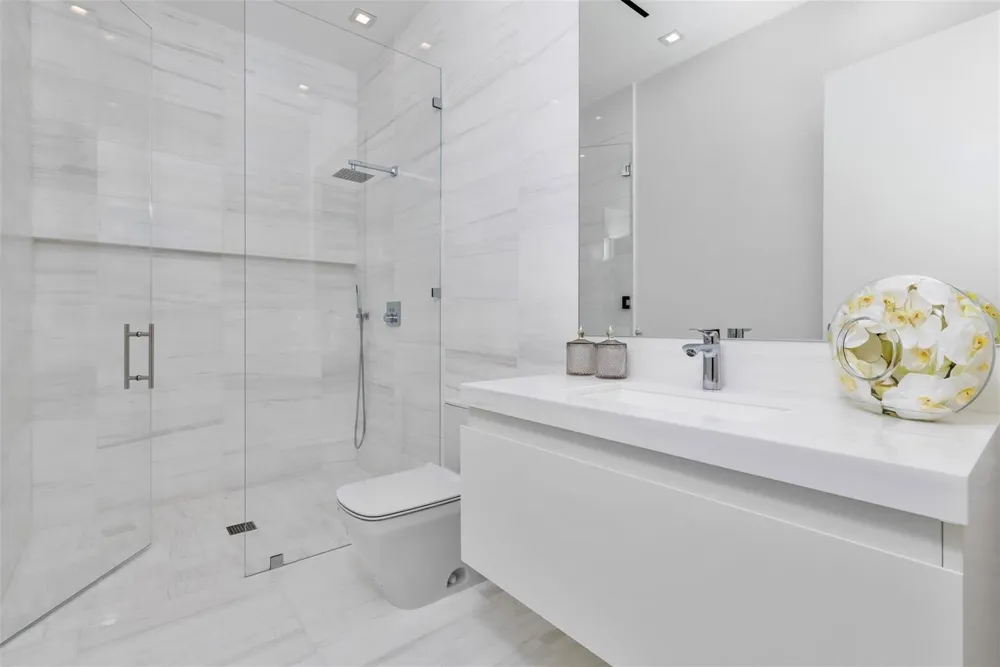 68 ISLA BAHIA DRIVE Fort Lauderdale, FL 33316
