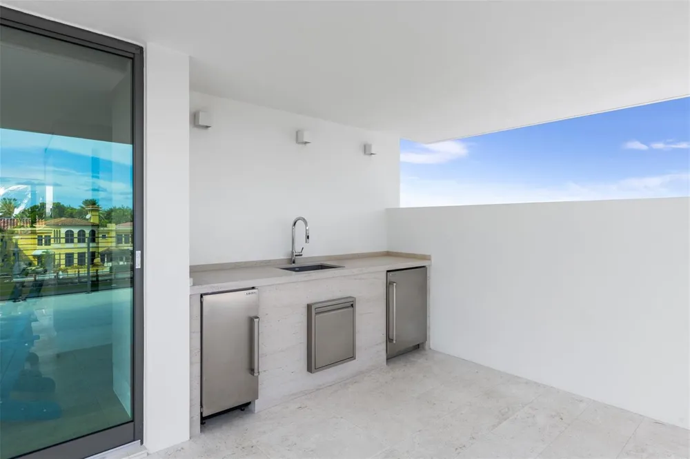68 ISLA BAHIA DRIVE Fort Lauderdale, FL 33316