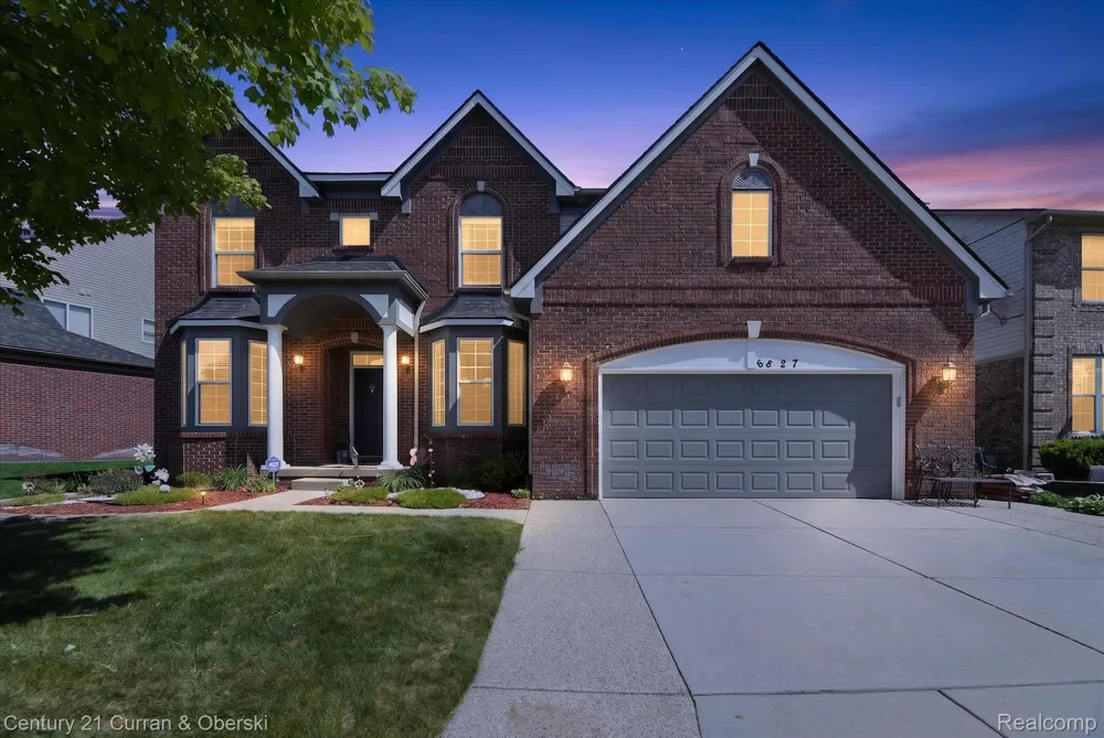 6827 Blackwell Shelby Charter Township, MI 48317