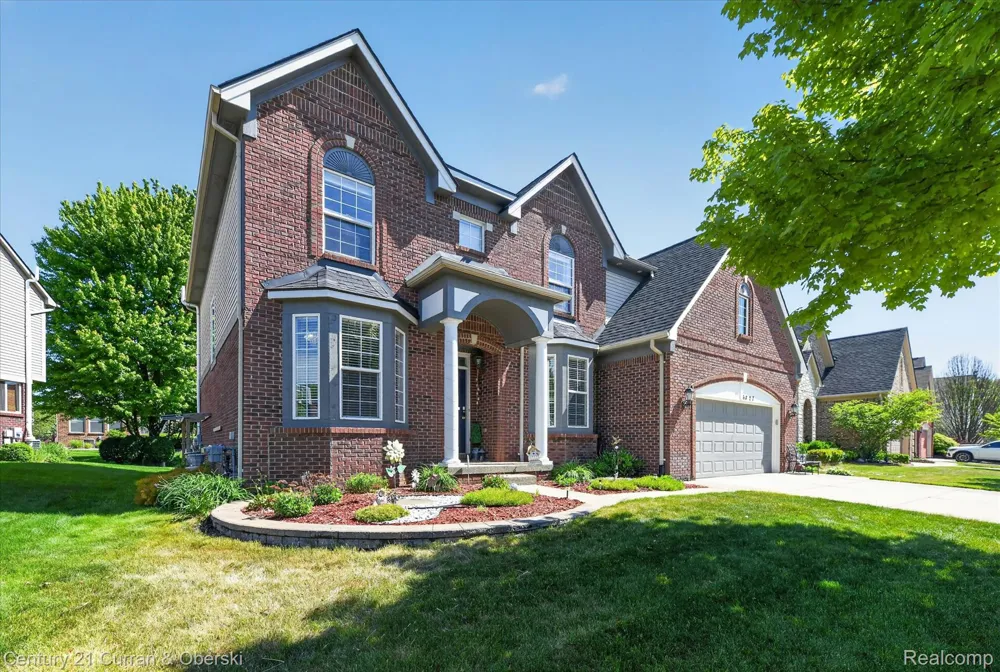 6827 Blackwell Shelby Charter Township, MI 48317