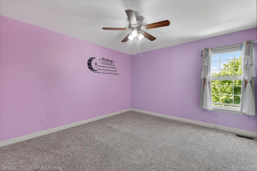 6827 Blackwell Shelby Charter Township, MI 48317