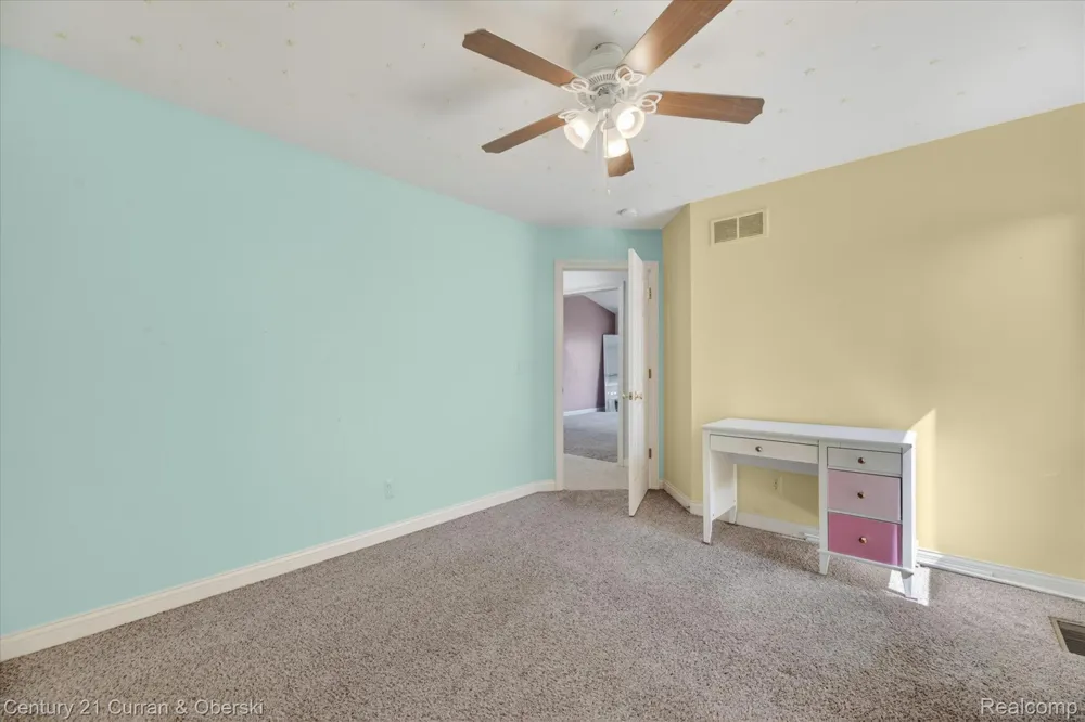 6827 Blackwell Shelby Charter Township, MI 48317