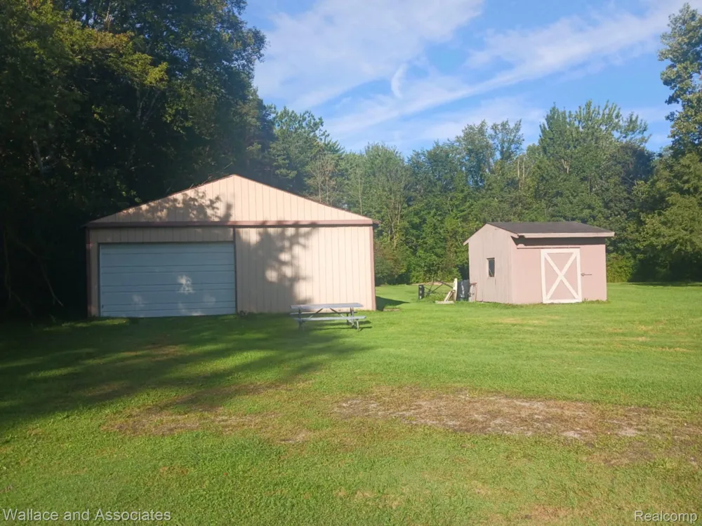 229 Pickford Road Kimball Township, MI 48074