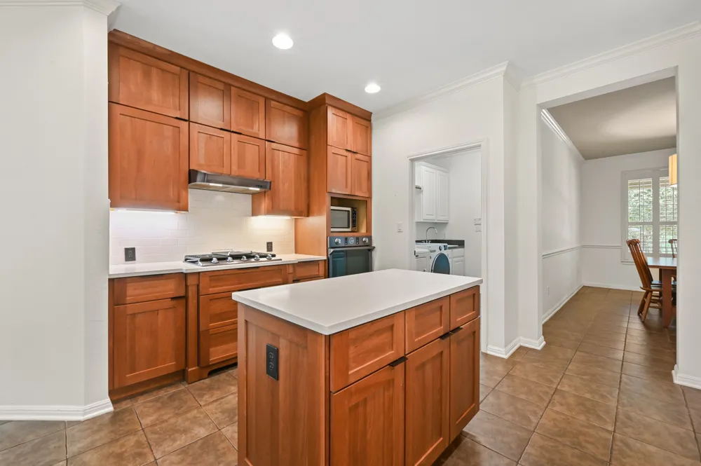 12621 Capella Trail Austin, TX 78732