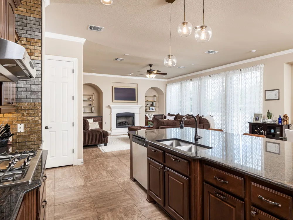 547 Shelf Rock Road Driftwood, TX 78619