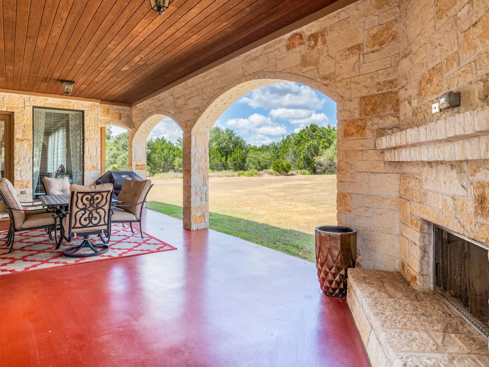 547 Shelf Rock Road Driftwood, TX 78619