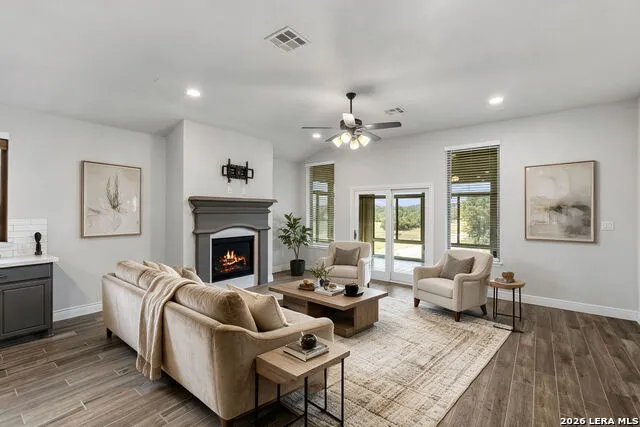 141 Mescalero Boerne, TX 78006
