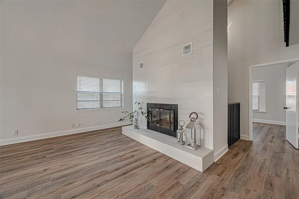 976 Bonita Street Bayou Vista, TX 77563