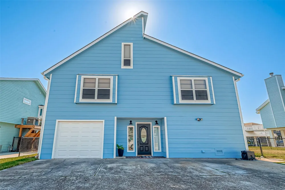 976 Bonita Street Bayou Vista, TX 77563