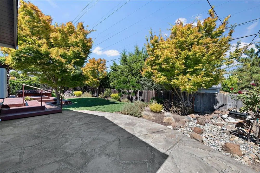 21629 Terrace Drive Cupertino, CA 95014