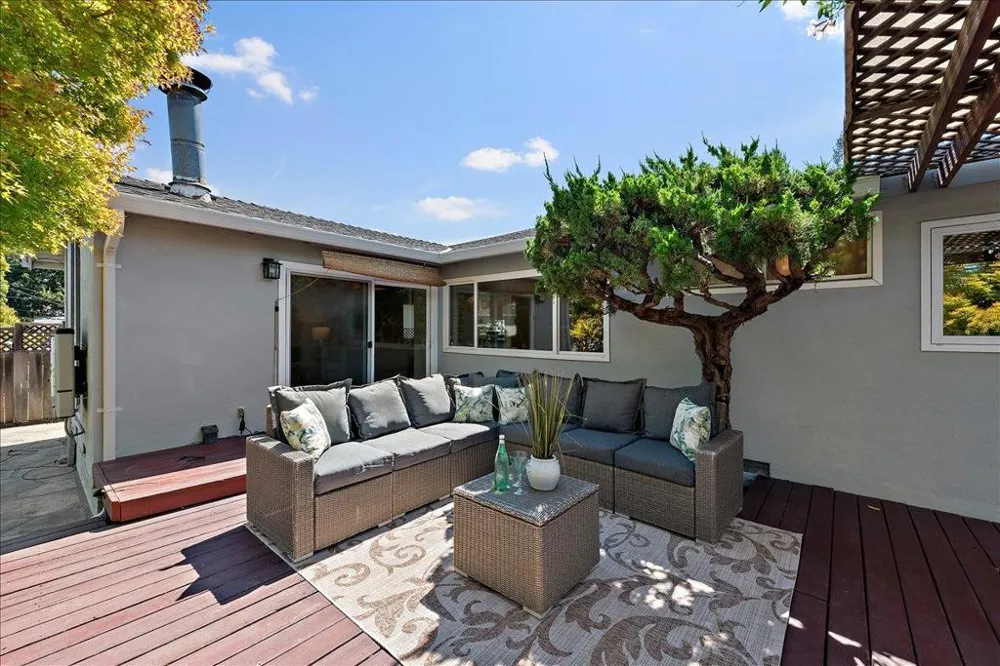 21629 Terrace Drive Cupertino, CA 95014