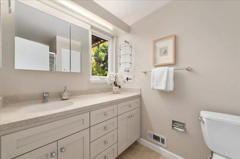 21629 Terrace Drive Cupertino, CA 95014