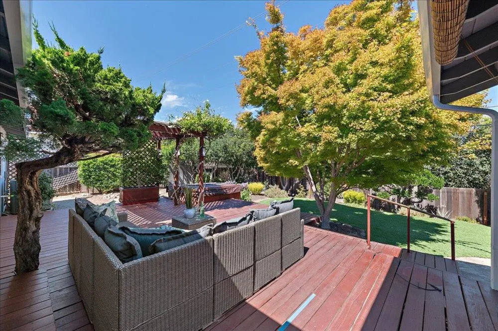 21629 Terrace Drive Cupertino, CA 95014