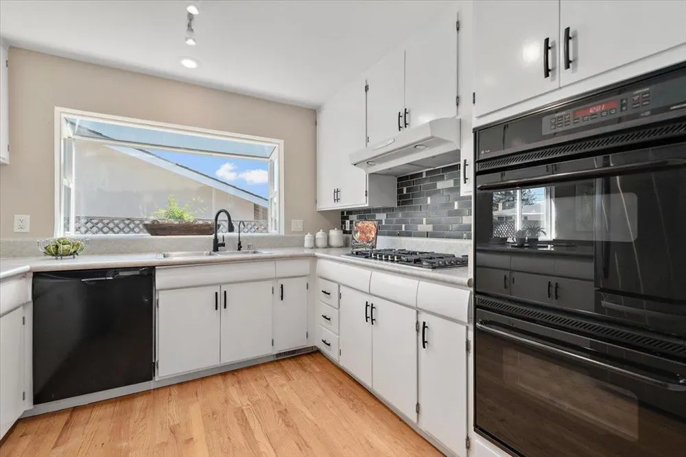 21629 Terrace Drive Cupertino, CA 95014