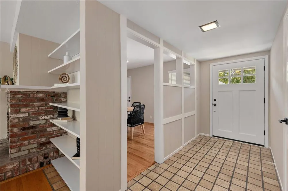 21629 Terrace Drive Cupertino, CA 95014