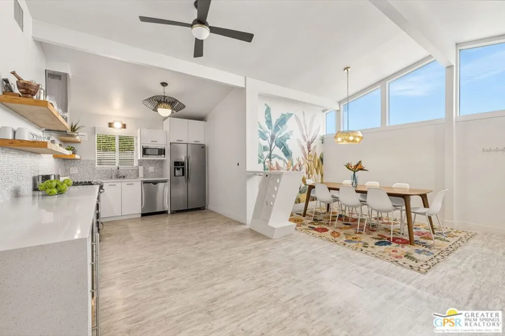 547 Sunrise Way Palm Springs, CA 92262