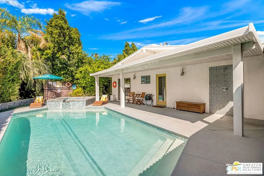 547 Sunrise Way Palm Springs, CA 92262