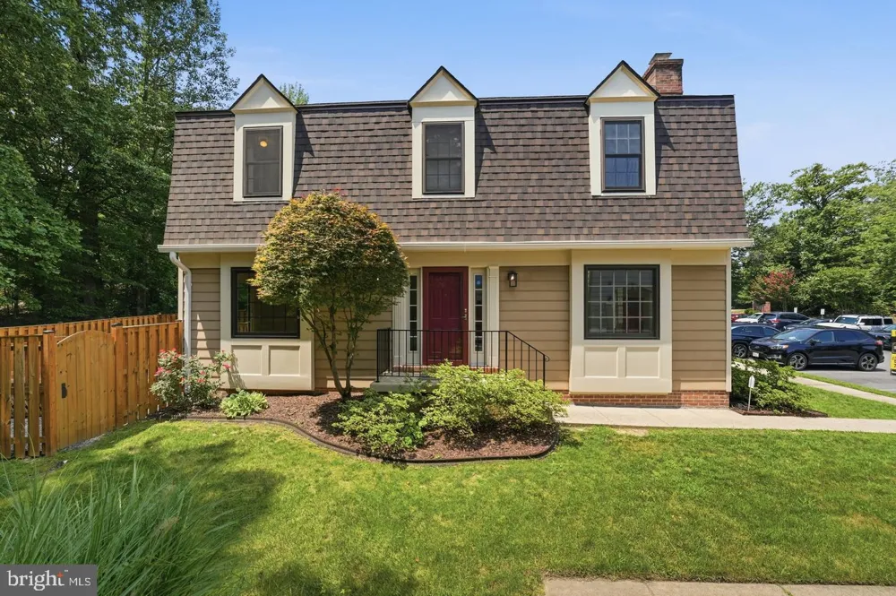 8627 PIN OAK DRIVE Springfield, VA 22153