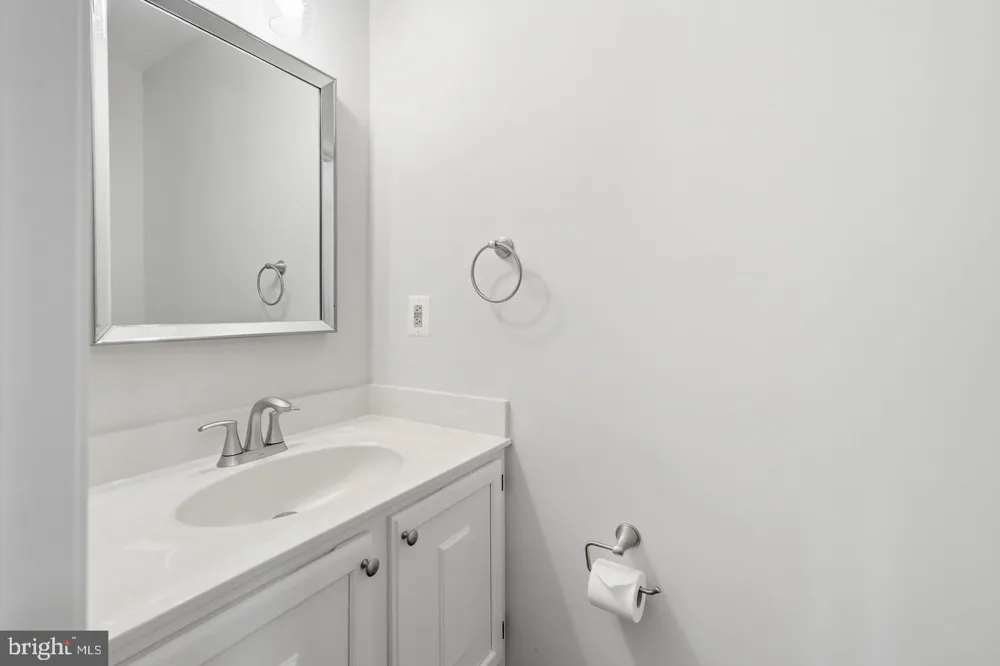 8627 PIN OAK DRIVE Springfield, VA 22153