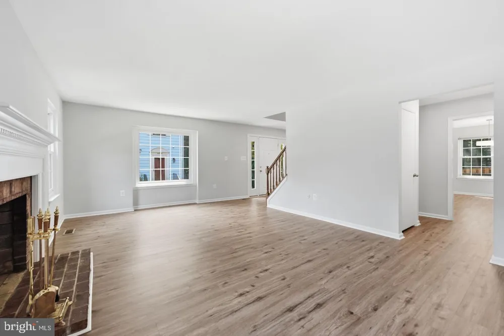 8627 PIN OAK DRIVE Springfield, VA 22153